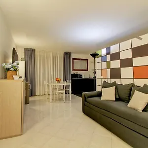 Fermata San Pietro - Con Parcheggio Apartamento Roma